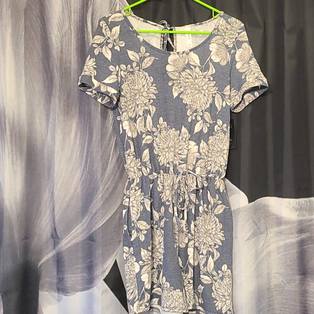 Womans Flowered Romper Size Small